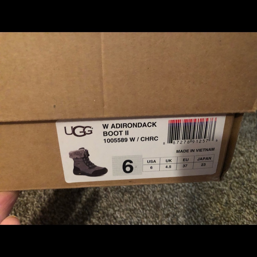 UGG Adirondack Boot II